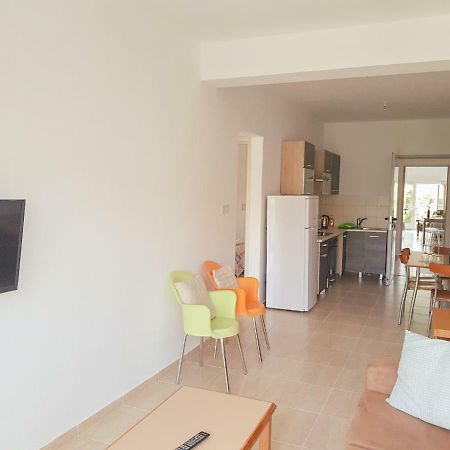Paphos Apartments Bagian luar foto