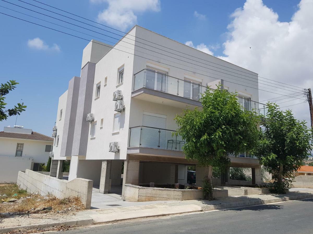 Paphos Apartments Bagian luar foto