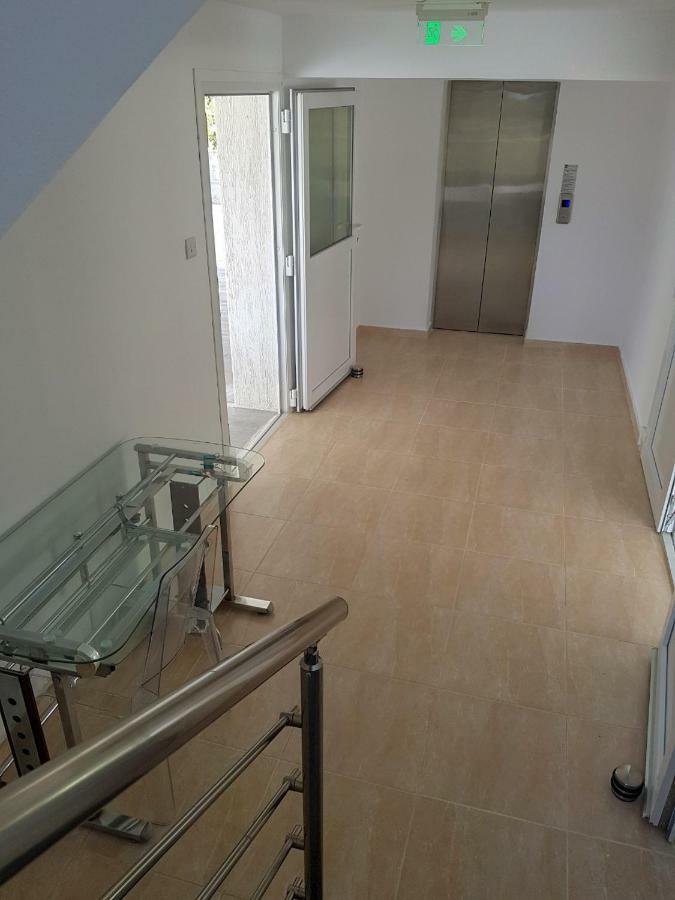 Paphos Apartments Bagian luar foto