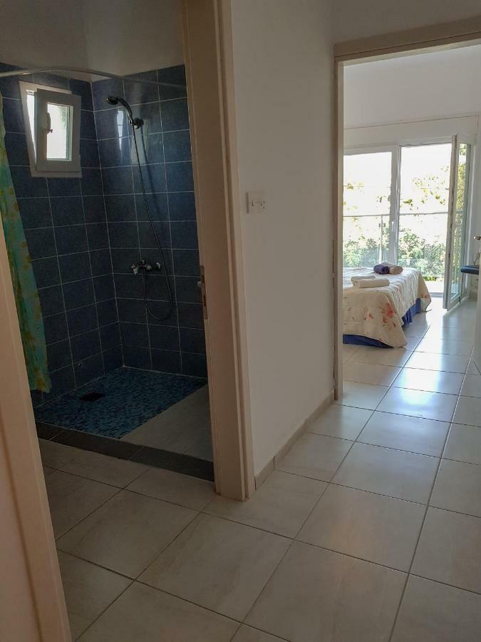 Paphos Apartments Bagian luar foto